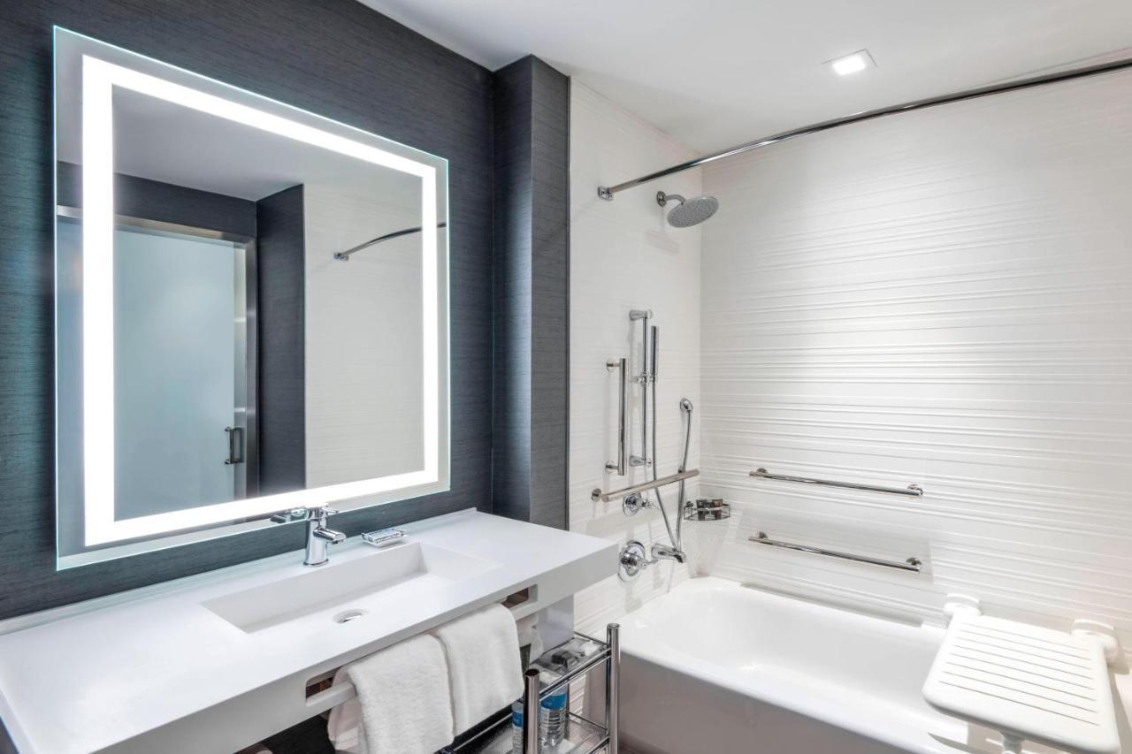 Ac Hotel By Marriott Denver Downtown Εξωτερικό φωτογραφία