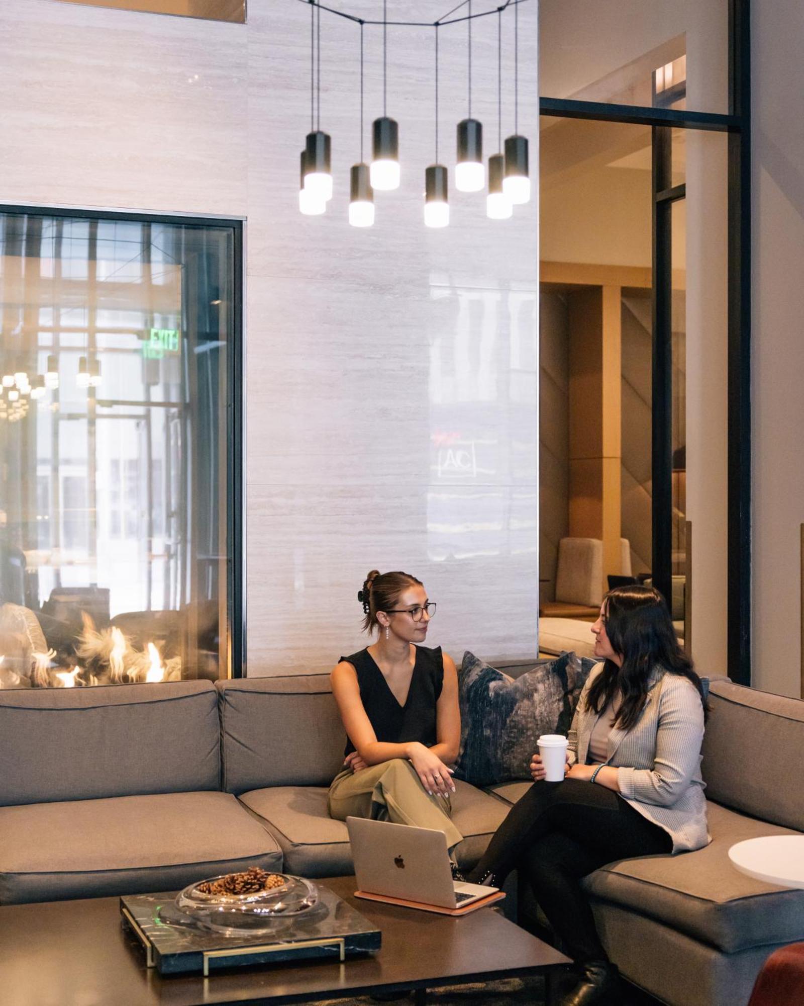 Ac Hotel By Marriott Denver Downtown Εξωτερικό φωτογραφία